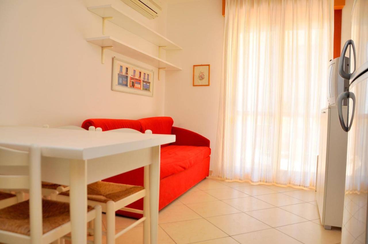 ביביונה Residence Itaca מראה חיצוני תמונה